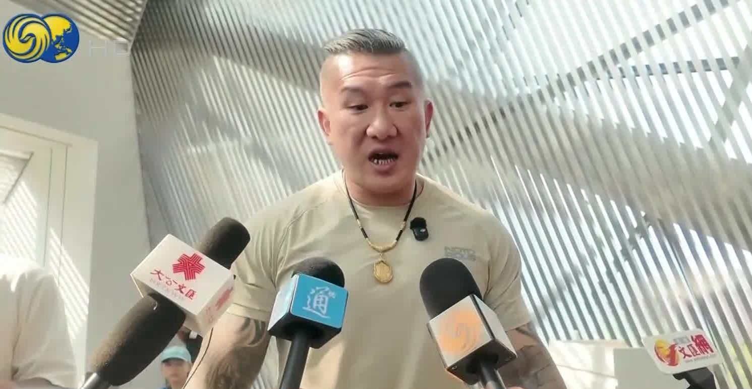 “馆长”坐大陆品牌汽车直播：希望扭转台湾民众偏见