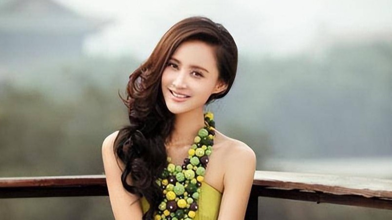 有一种“整容”叫张歆艺分手，前夫杨树鹏一如既往，她却像变个人封面图