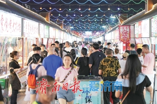 环联1904火车夜市