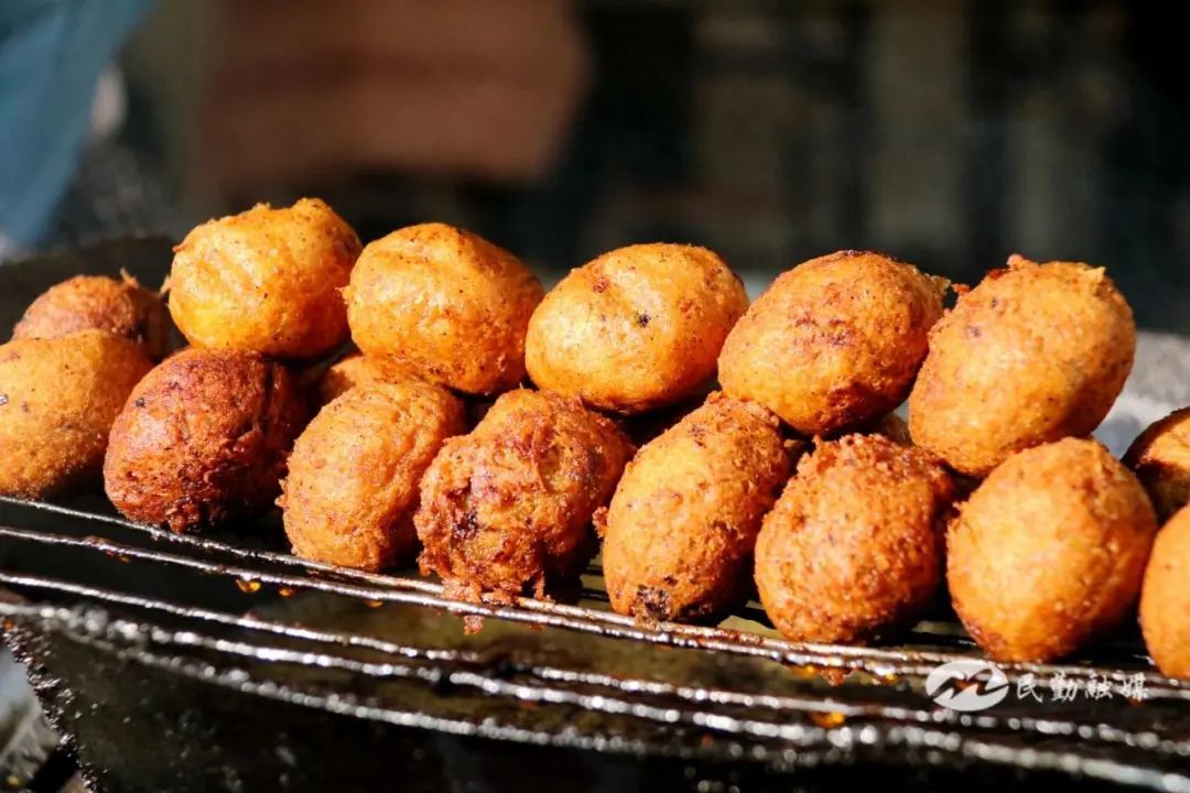 民勤糖油糕　王珍艳　摄