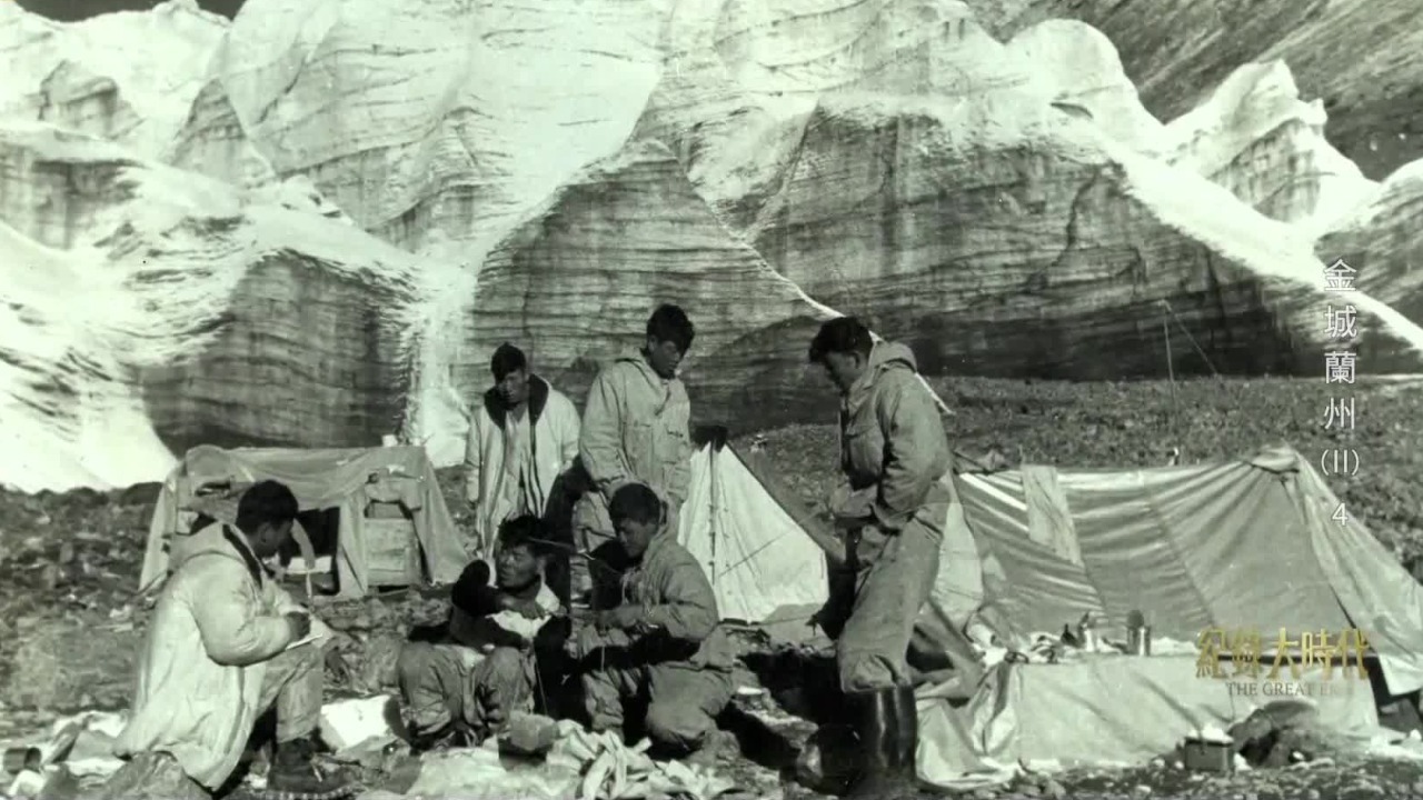 一代代兰大人扎根西部，像胡杨和骆驼一样，为祖国撑起一片片绿荫