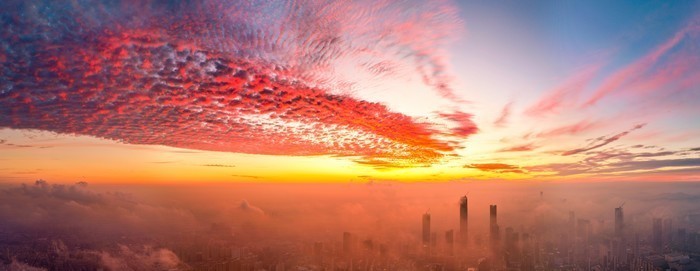 惊艳！初秋朝霞扮靓泉城天际线