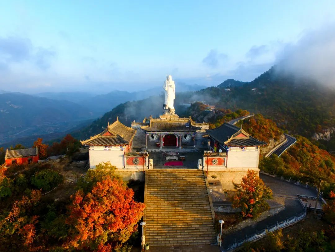 北武当山 图源：吕梁文旅