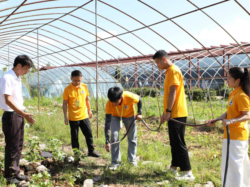 江西旅游商贸职业学院“旅商梦”实践队：青春聚力办实事 真情服务惠民生