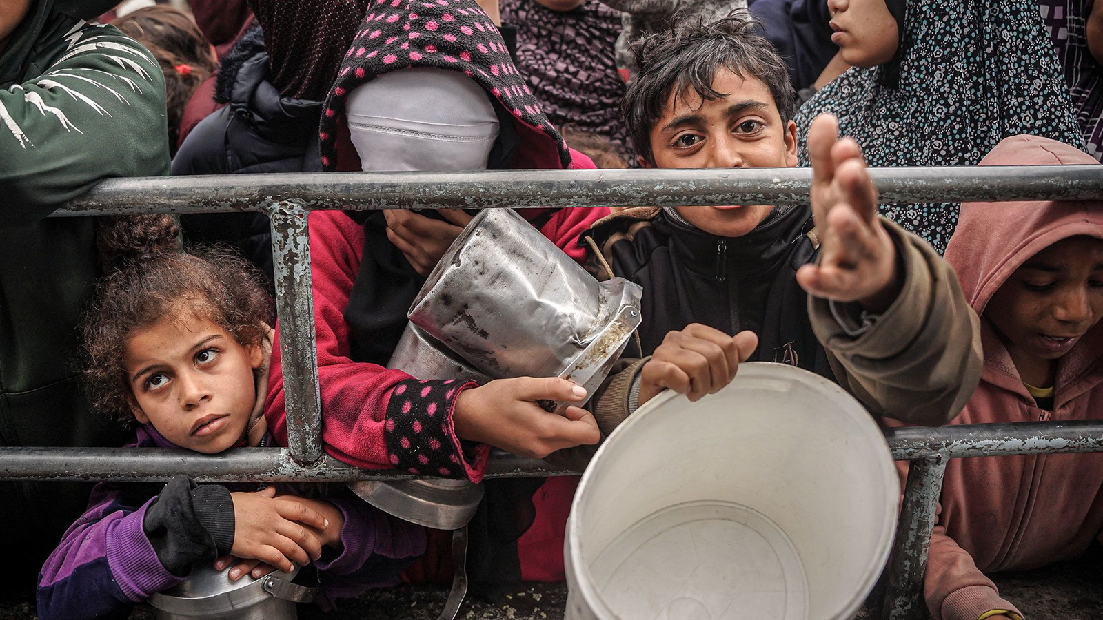 加沙逾70万人深陷饥饿绝境 粮食危机告急
