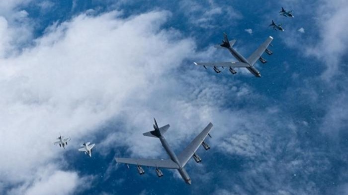 美国在峰会期间进行两场军演，意在通过“秀肌肉”对俄施压？