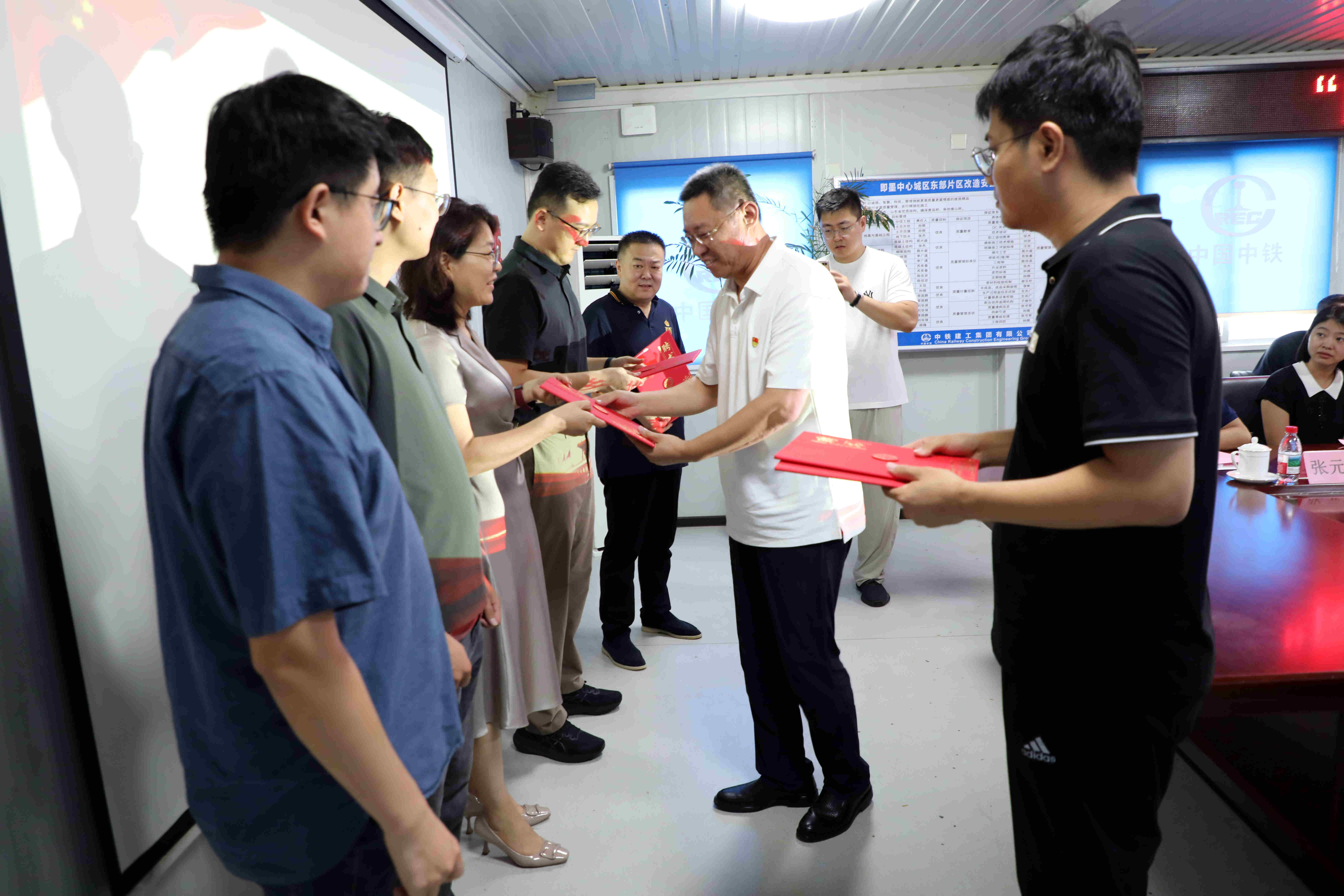 青岛即墨:“民主党派看民生”活动走进住建领域