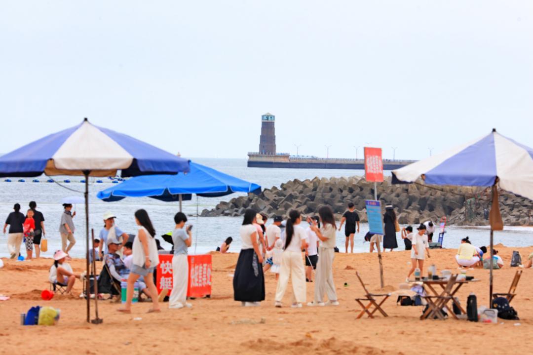 8月13日下午 雨后的灯塔景区 张守本/摄