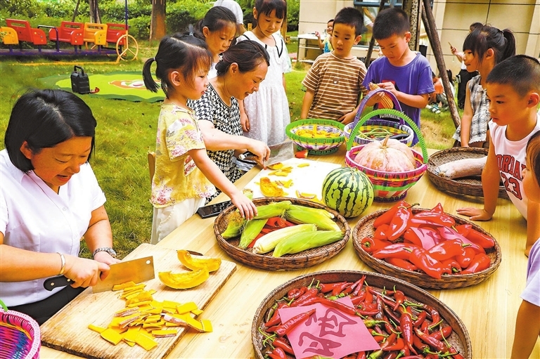 湖口县：“晒秋”迎立秋（图）