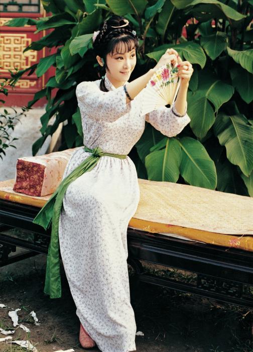 在87版《红楼梦》中,安雯饰演晴雯。出版社供图