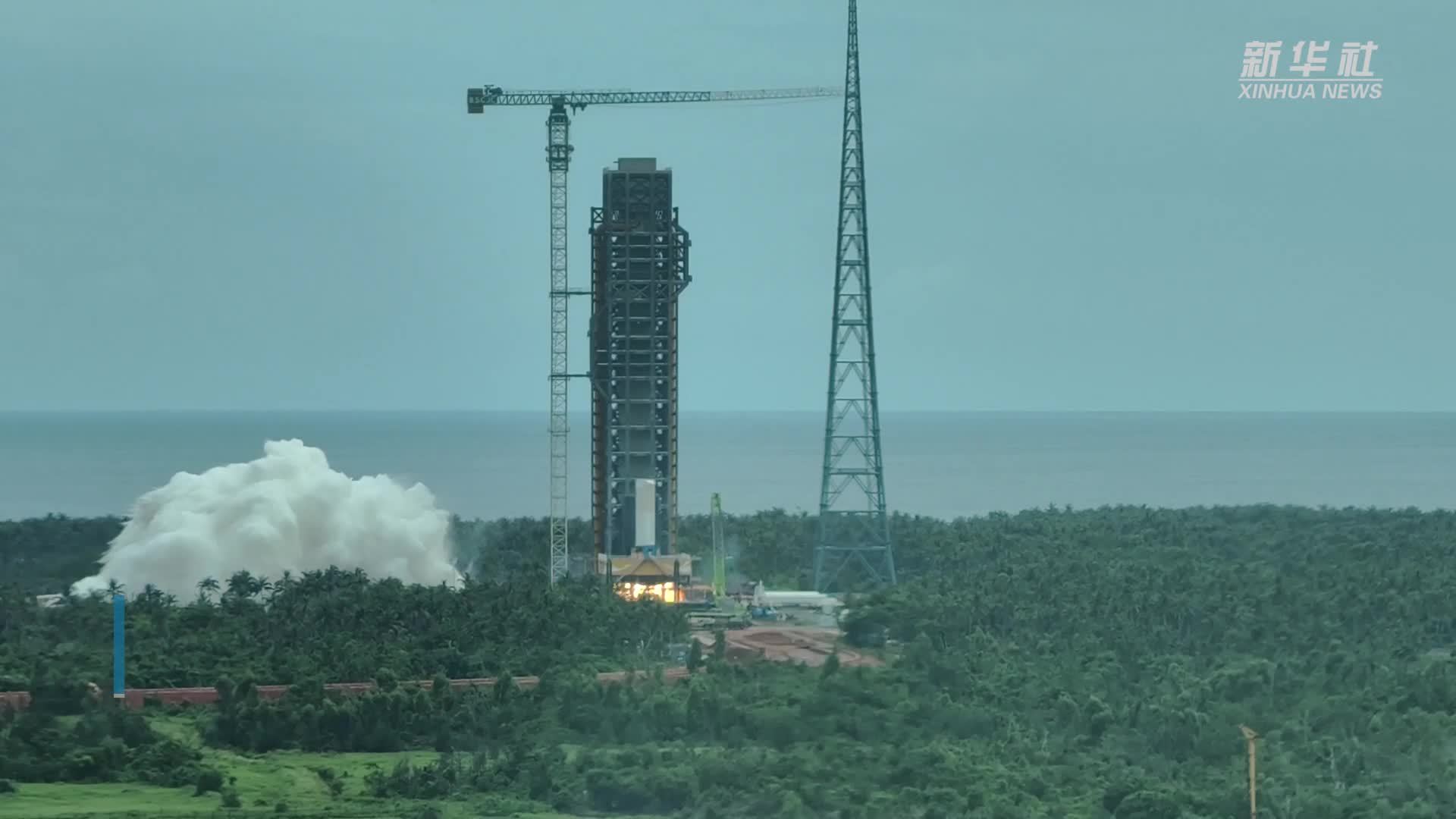 长征十号首次系留点火试验取得圆满成功