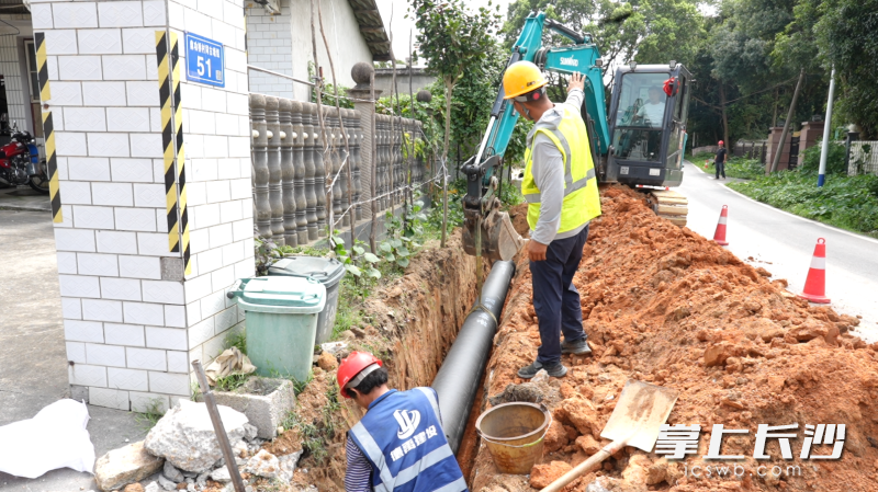 长沙县安沙镇农村自来水工程（二期）施工现场