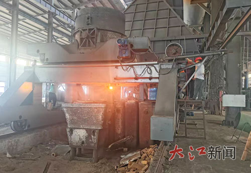 华林特钢集团生产车间