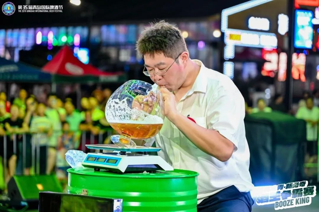 酒王争霸赛总决赛今晚在青岛西海岸新区金沙滩啤酒城重磅开赛!