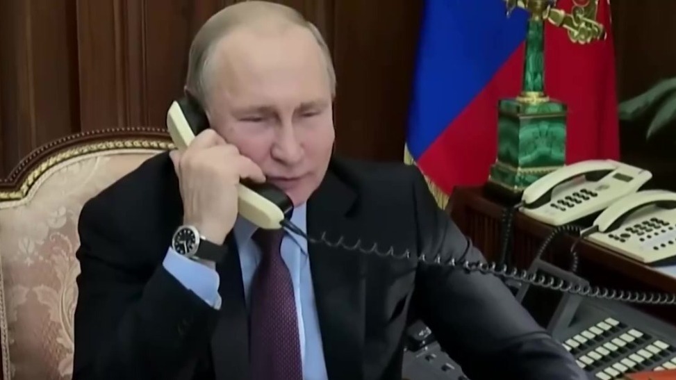 登上专机前，普京还是决定和金正恩通话，朝鲜4字交底