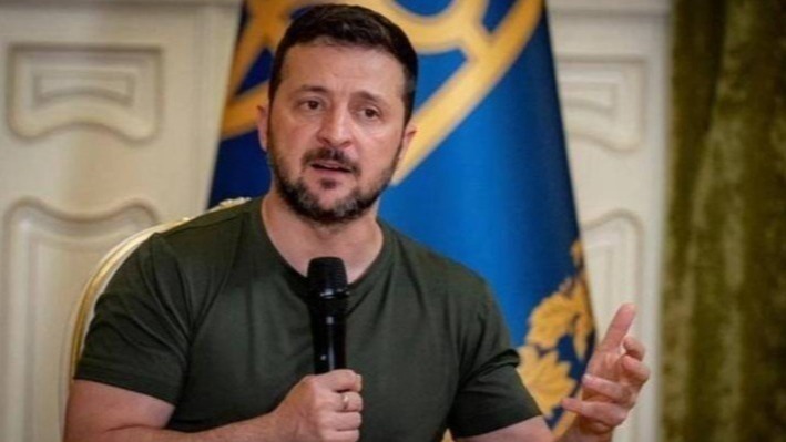 拒签土地换和平激怒特朗普，阿拉斯加的鸿门宴泽连斯基要去吗？