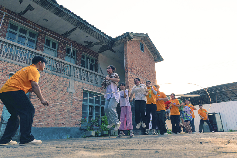 江西旅游商贸职业学院“常青藤”实践队:青春建功新时代 挺膺担当谱华章