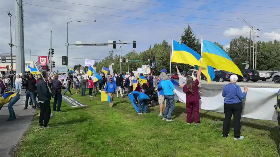 阿拉斯加安克雷奇挺乌抗议