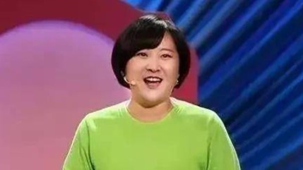 面相变了？3年未登春晚被综艺“开除”，贾玲的“下场”究竟怪谁封面图