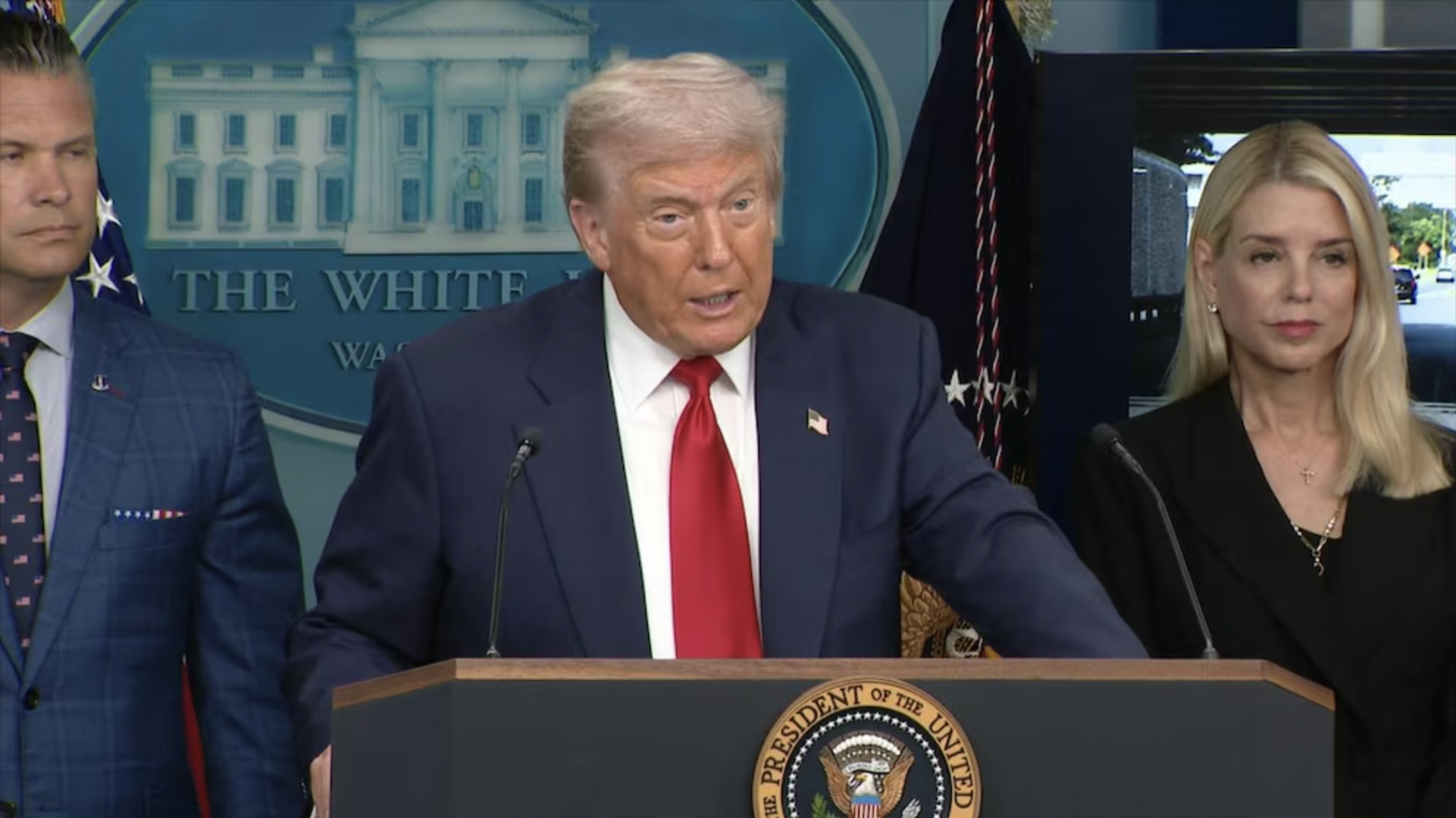 再延90天！特朗普签令延长中美关税休战期限：我们跟中国一直相处得不错