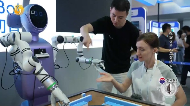 和机器人打麻将，外国小姐姐完败？