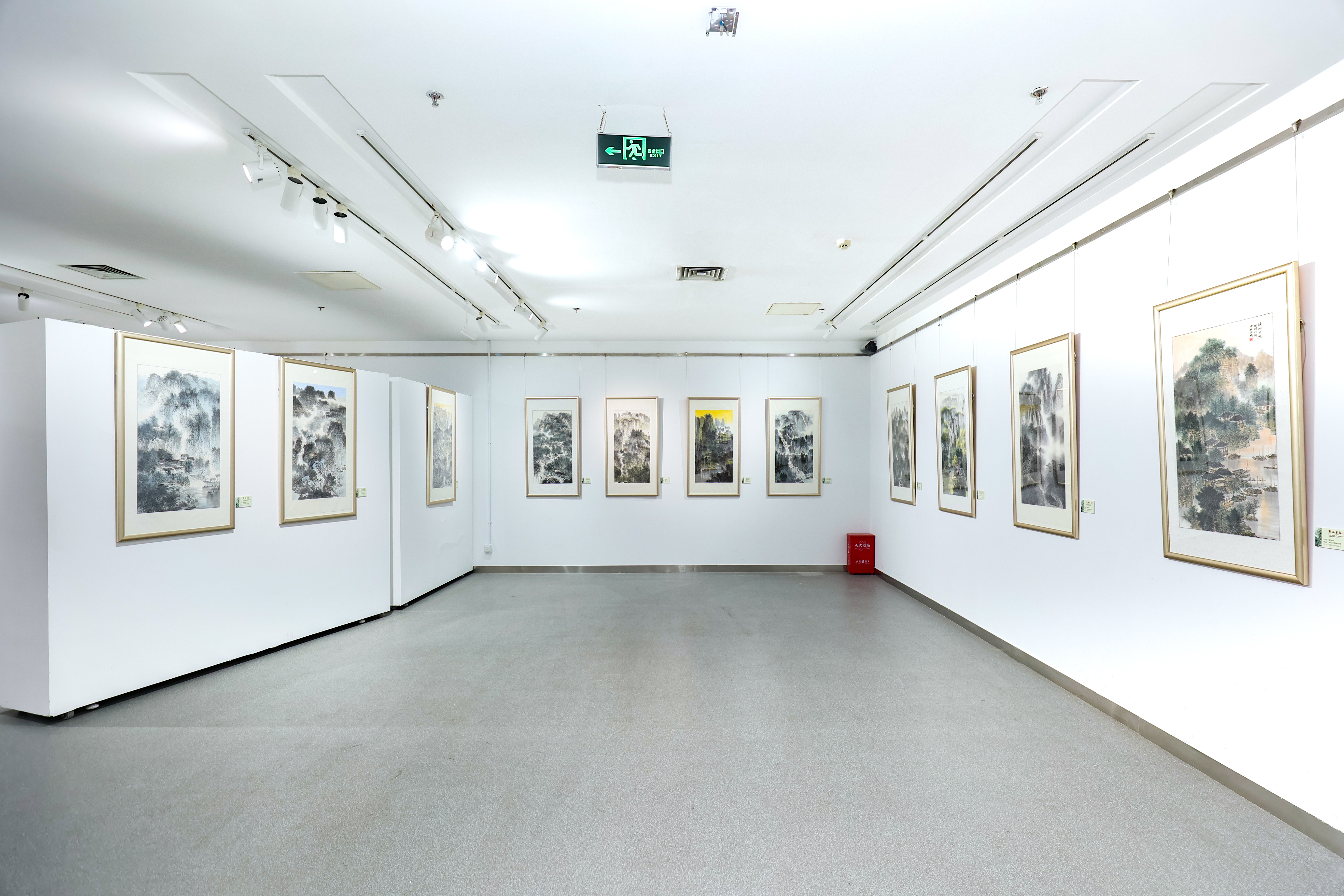 翰墨书凝香&middot;丹青赋意 | “艺海画缘——谢维健、何白沙、黄炳壮书画作品展”在崂山美术馆开展