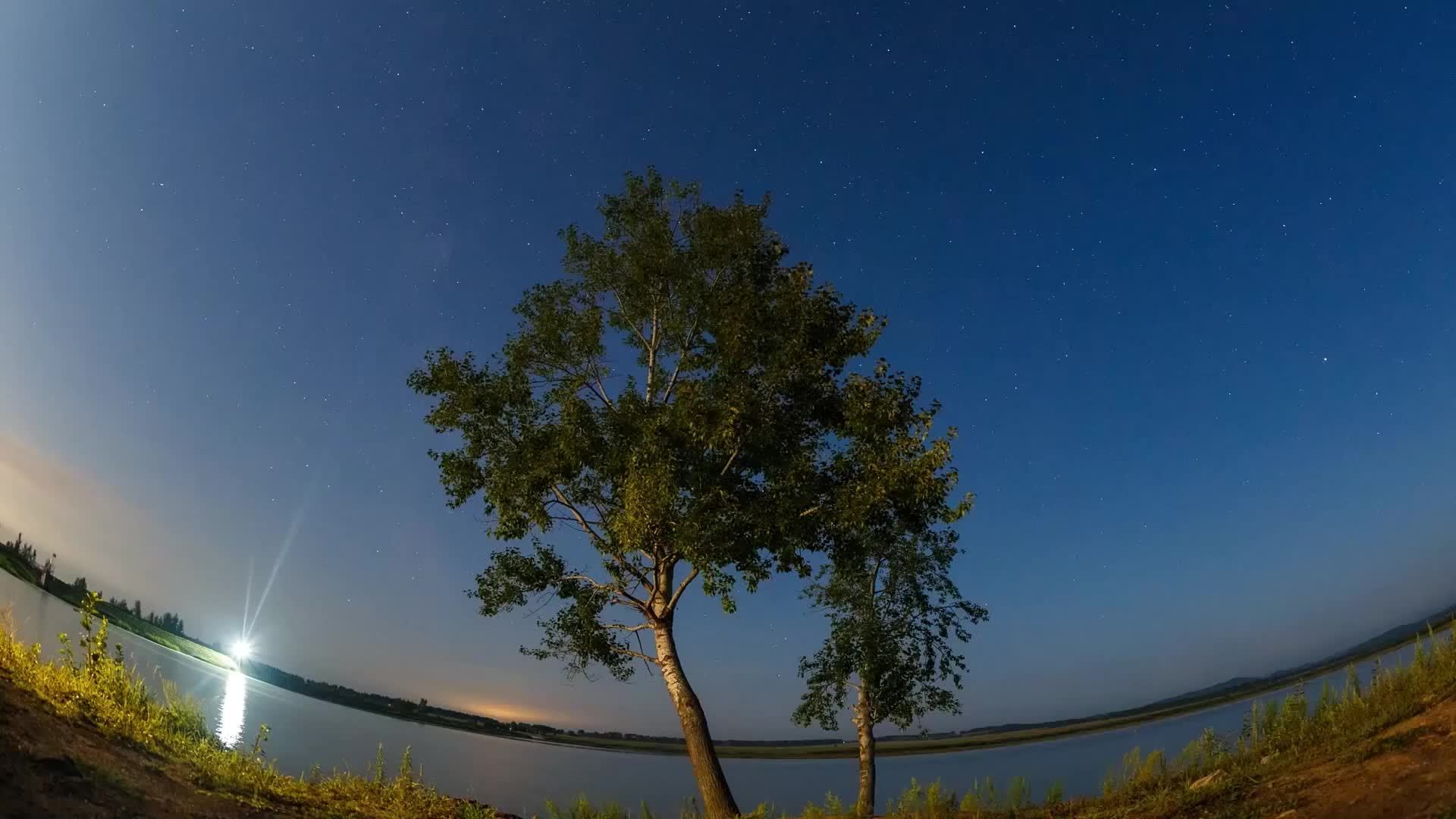 星空相册丨“星空剧场”暑期档大戏登场 英仙座流星雨迎来极大