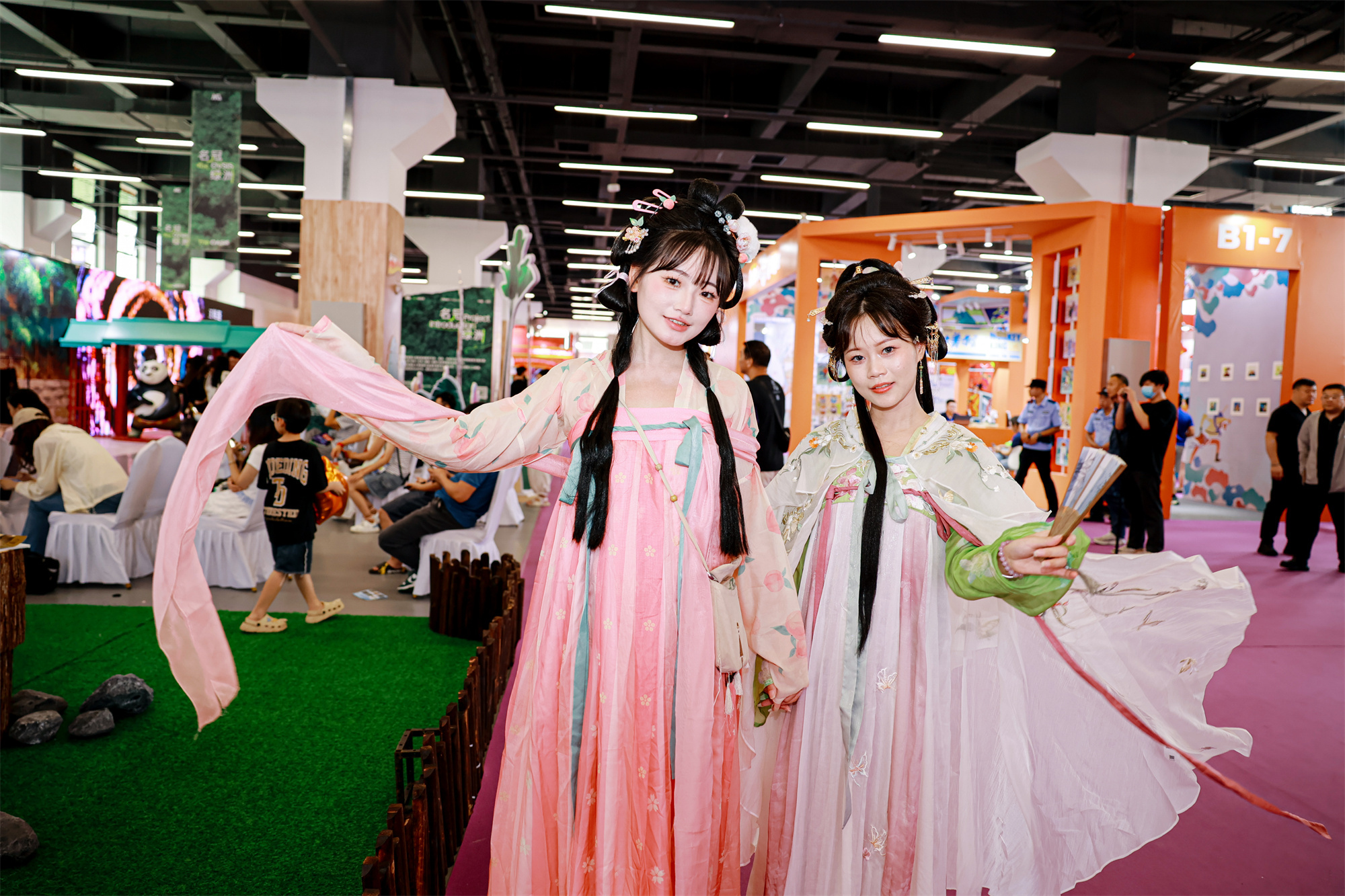 第十五届中国漫博会圆满闭幕：意向合作金额15.6亿元，吸引近10万观众参展