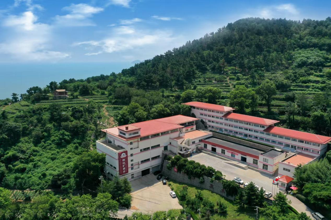 从网友喊话到官宣代言， 青岛饮料集团快速响应打造“听劝营销”新样本