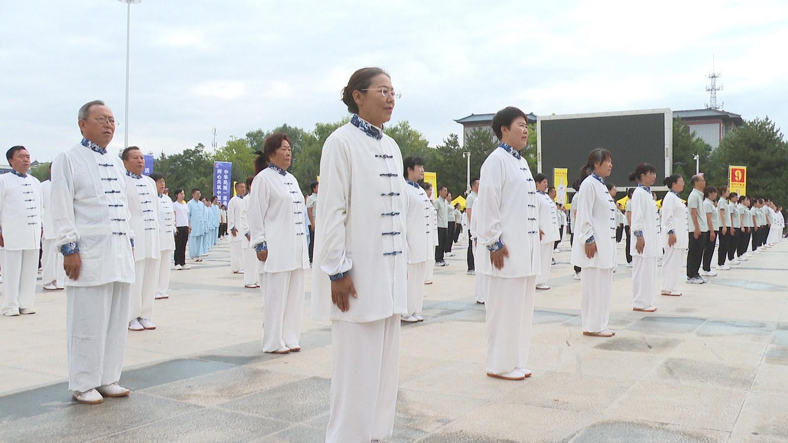 8队同台battle八段锦 永昌养生局太攒劲