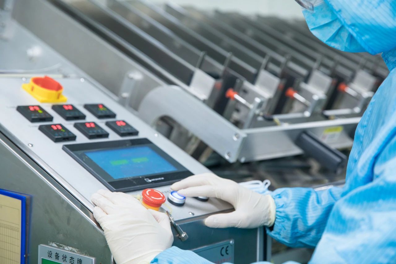 董事长卸任！山东友道化学爆炸事故现连锁反应？_凤凰网