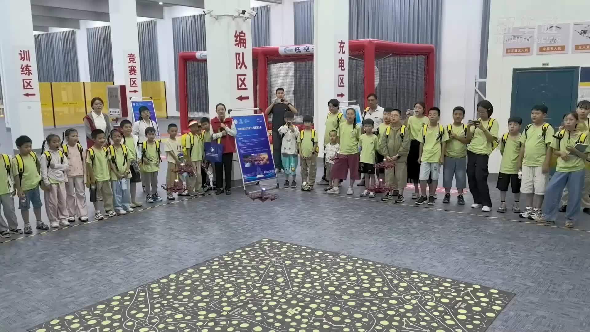 江苏南通：“爱心暑托班”托起孩子多彩假期