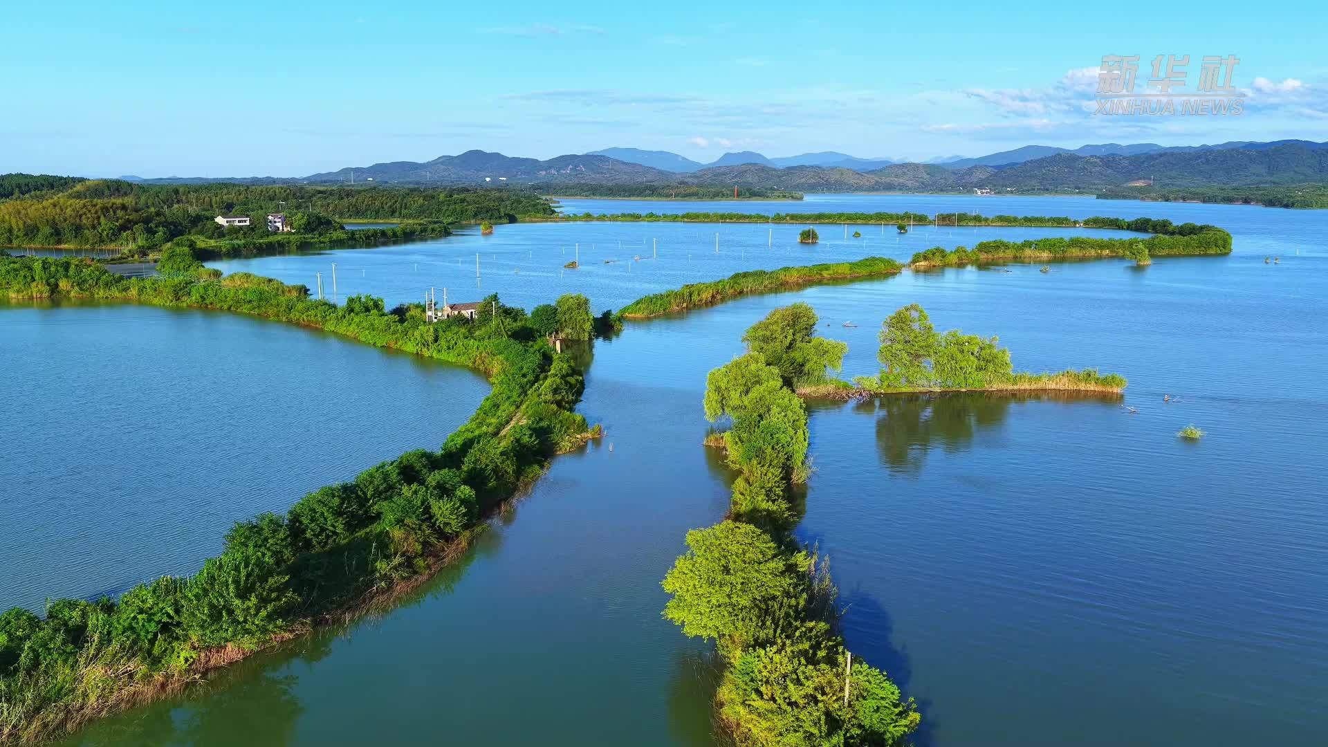 安徽池州：湖山景色美如画