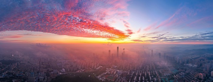惊艳！初秋朝霞扮靓泉城天际线