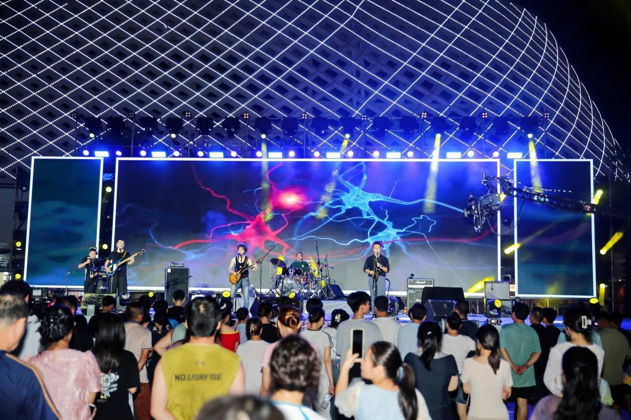 一场音乐季“点燃”一座城——儋州举办“嗨”Future-2025洋浦工业摇滚音乐季