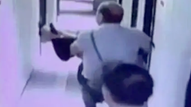 “女子出差遭老板性侵”另案将开庭，已认定工伤待遇113万，涉事公司不服仲裁上诉，当事人：年薪就超百万，17年职业生涯全毁了