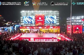 第35届青岛国际啤酒节“好运山东”·“东风奕派”青岛时尚体育节-KPOP舞力全开！