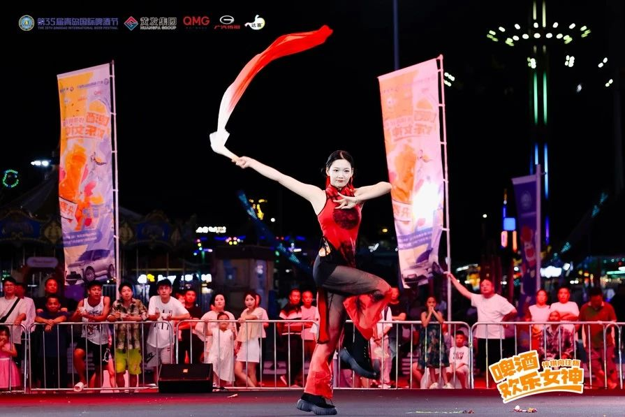 第35届青岛国际啤酒节“传祺向往杯・啤酒欢乐女神”全国总决赛在青岛西海岸新区金沙滩啤酒城圆满落幕！