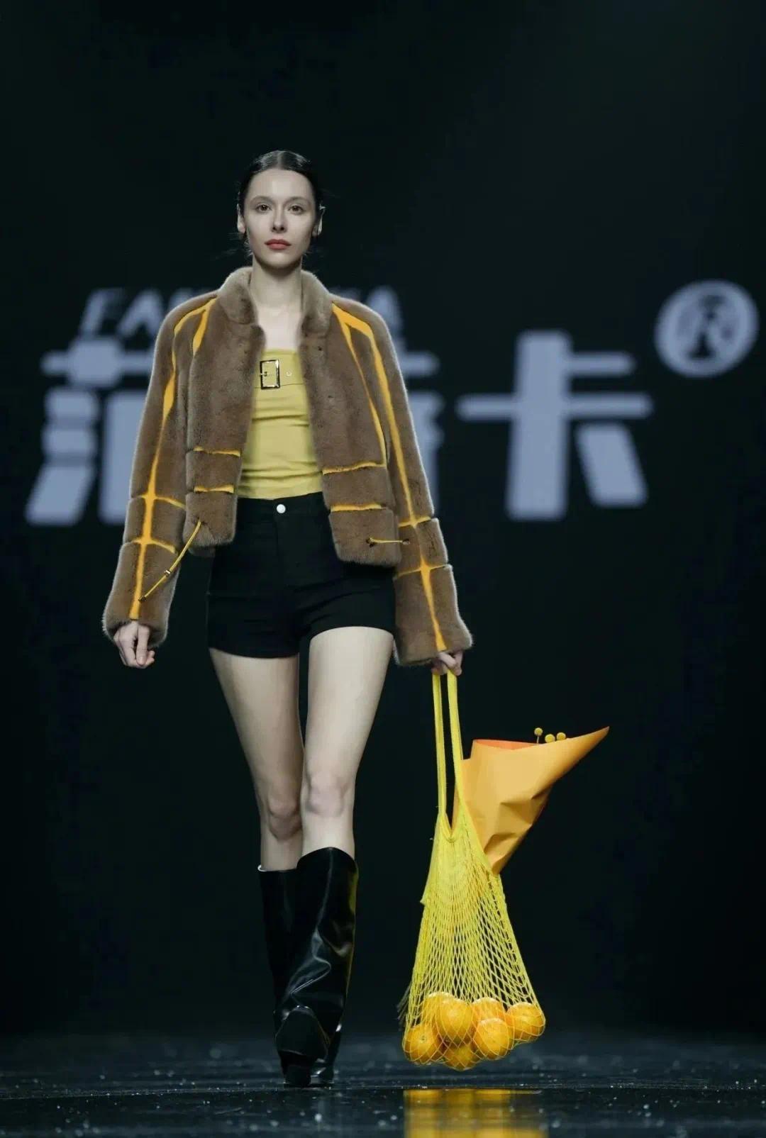 裘赞时代，共启新篇！2025中国（余姚）国际裘皮时装博览会盛大开幕！