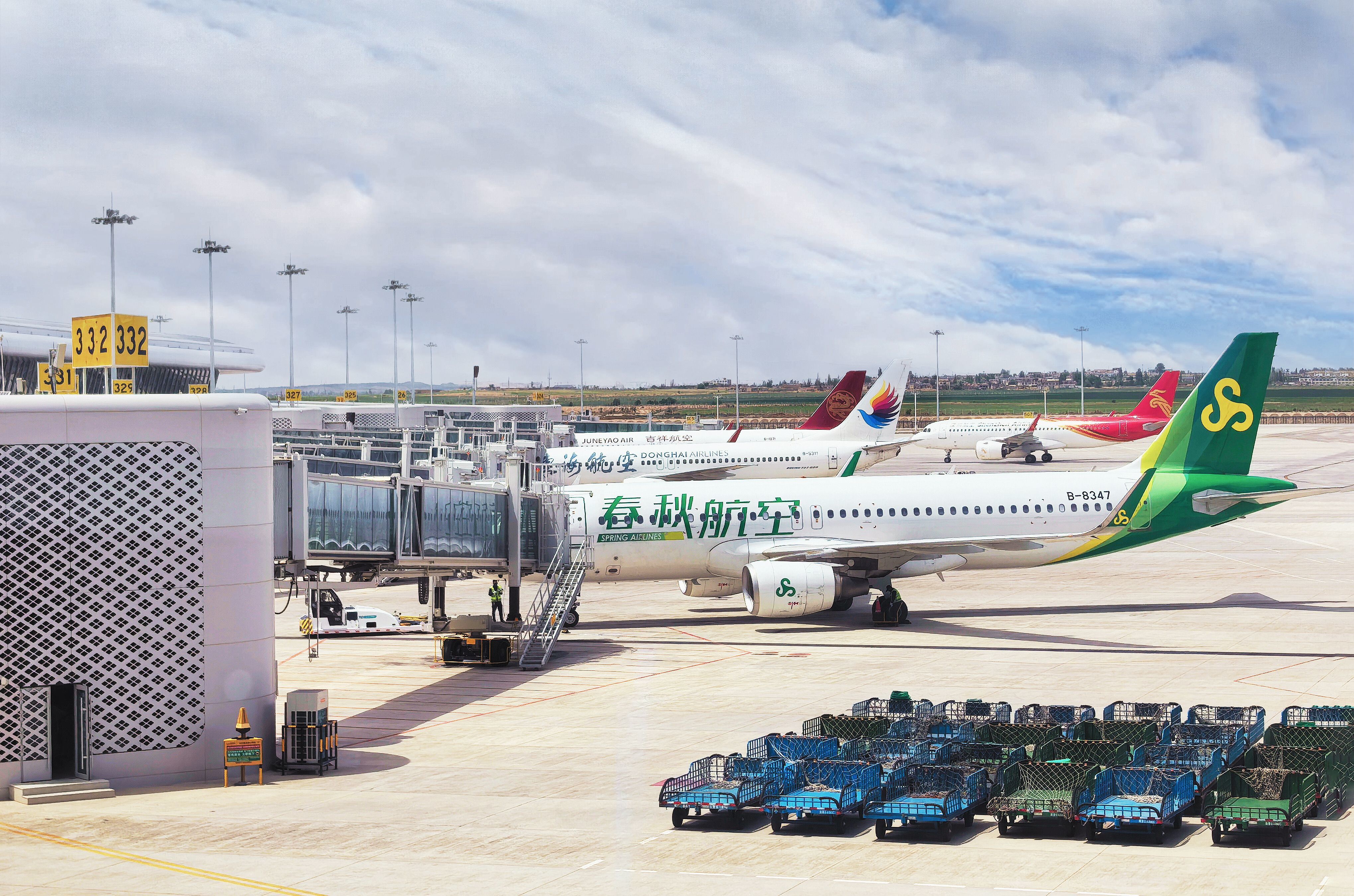 航线织网,激活区域发展新动能。王琳 摄