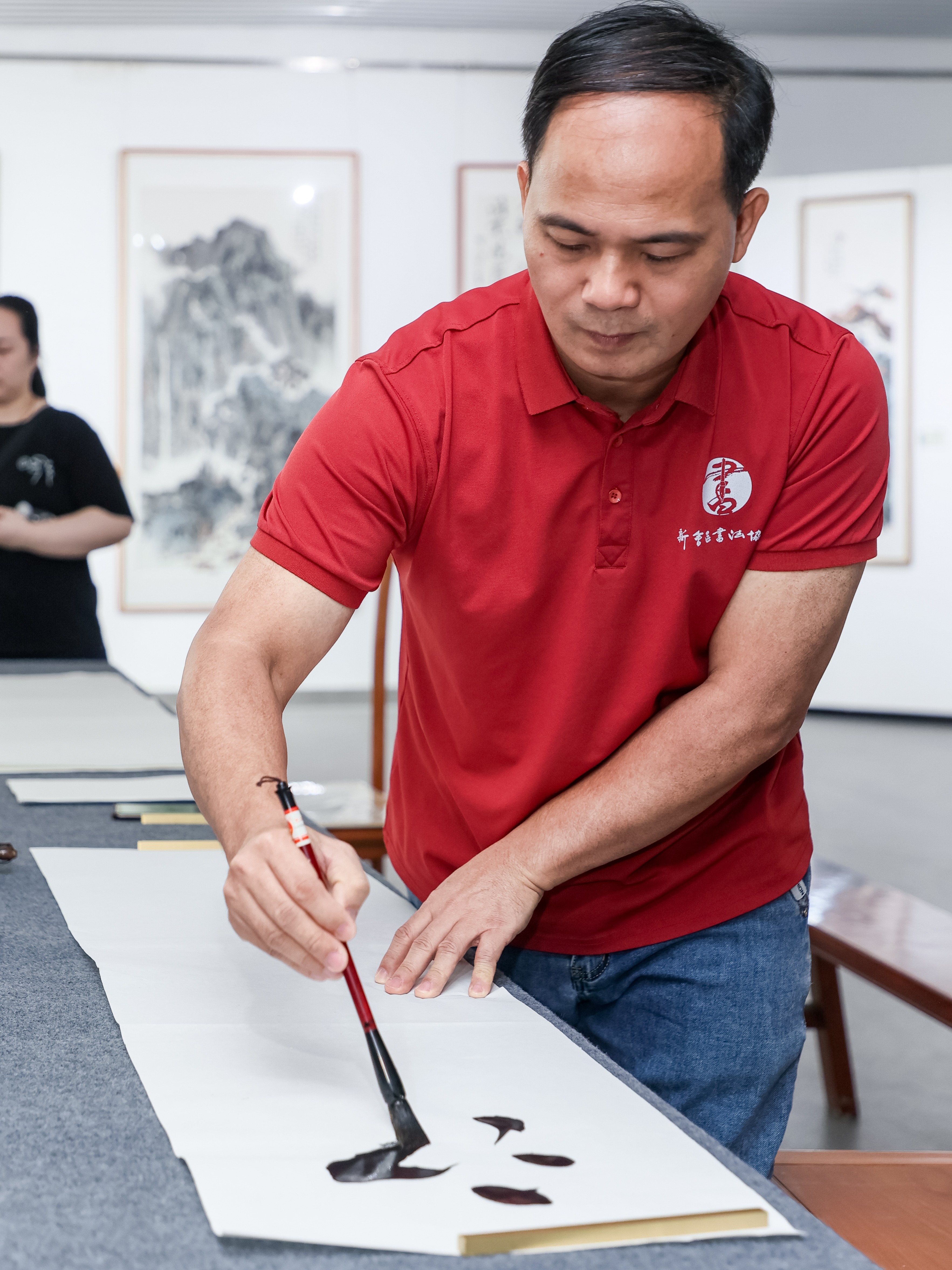 翰墨书凝香&middot;丹青赋意 | “艺海画缘——谢维健、何白沙、黄炳壮书画作品展”在崂山美术馆开展