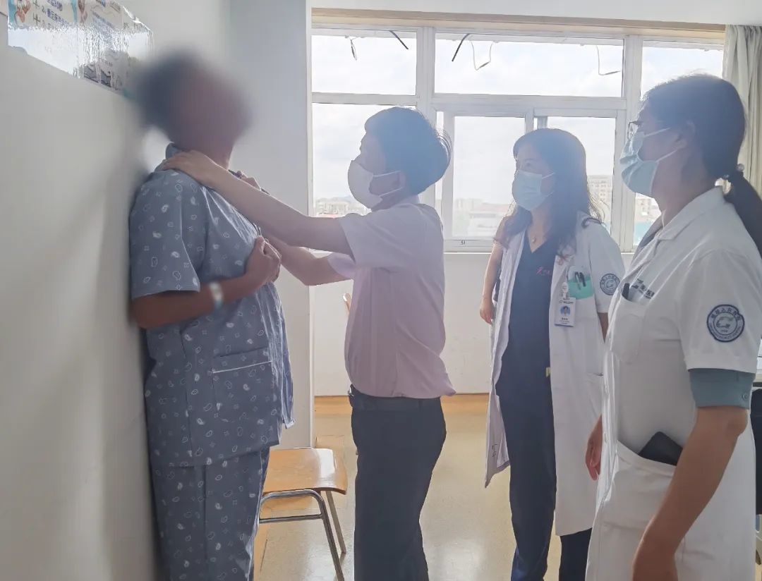 北大名医助力城阳人民医院甲乳外科完成多例甲状腺癌手术