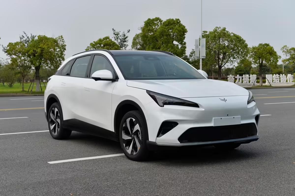 极狐新款阿尔法T5申报图公布:全新前脸设计,现款11.98万元起