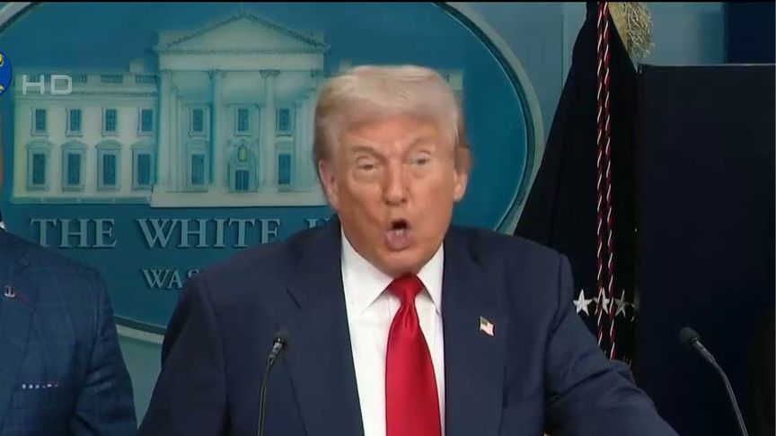 特朗普宣布首都进入紧急状态 联邦接管首都警局 民众在白宫外抗议