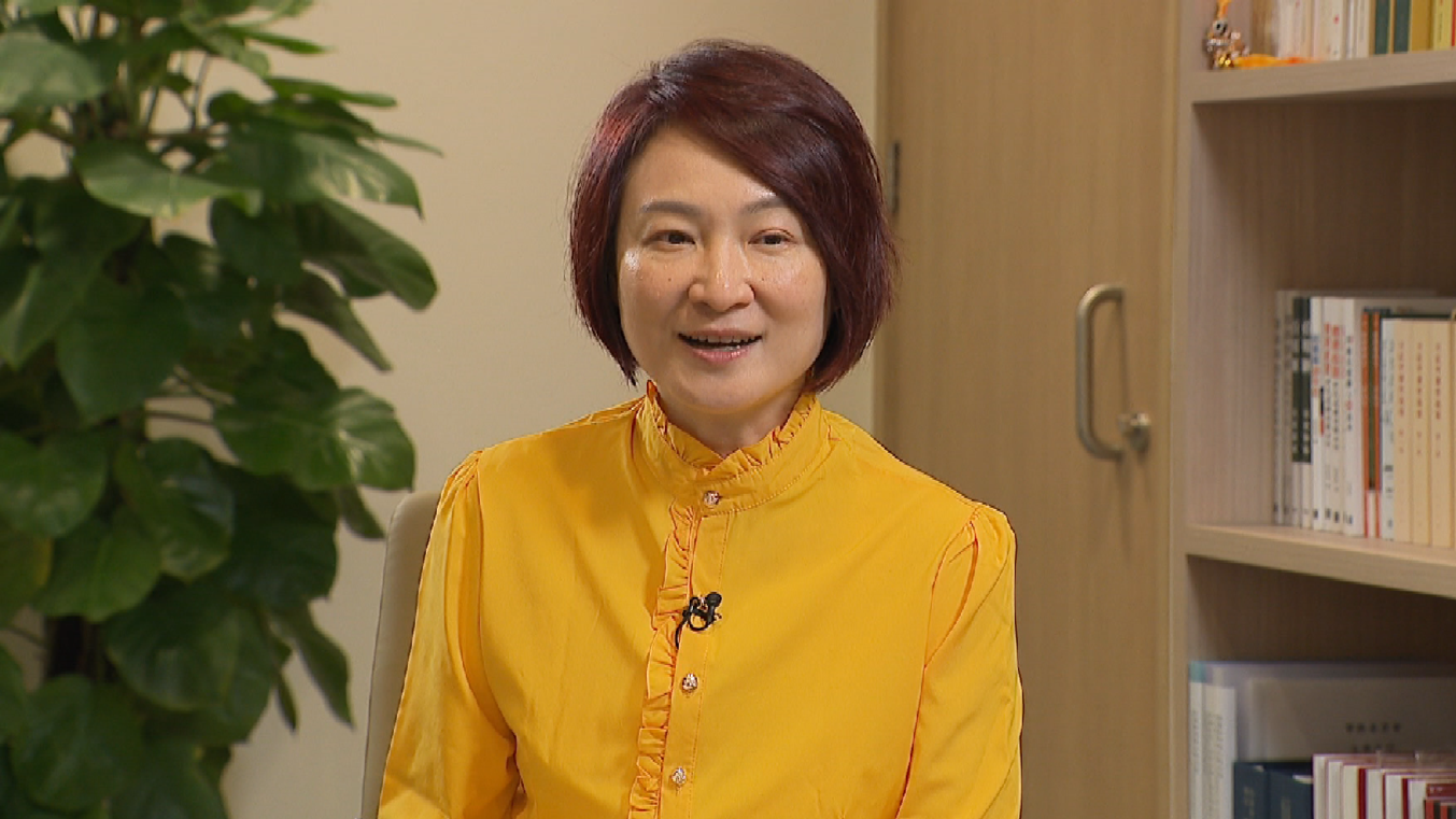 凤凰专访｜全国人大常委李慧琼：加强香港抗战历史宣传 冀香港青年用学识报效祖国