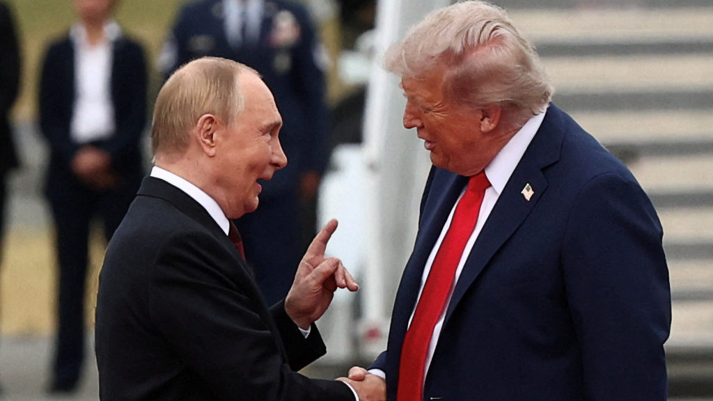 “双普会”成果如何？特朗普：我打10分