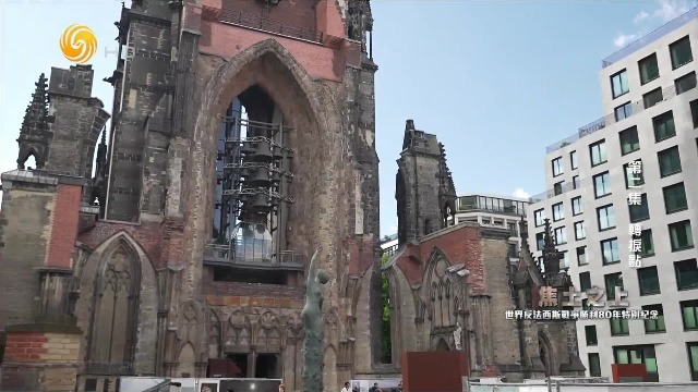 蛾摩拉行动：英美空军联手轰炸汉堡，对德国工业生产造成严重打击