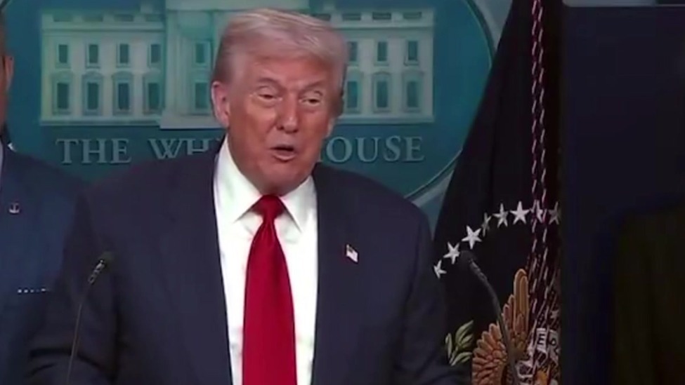 特朗普回忆与匈牙利总理欧尔班对话：他看我的表情仿佛在说“这问题真蠢”