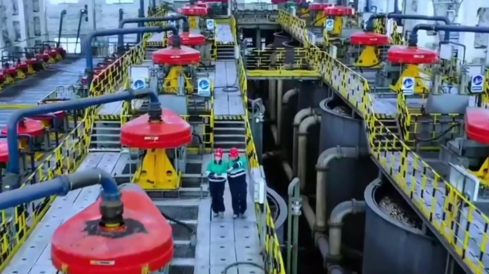 金川镍钴选矿厂：国内首创储料缓冲仓远程清矿系统投用