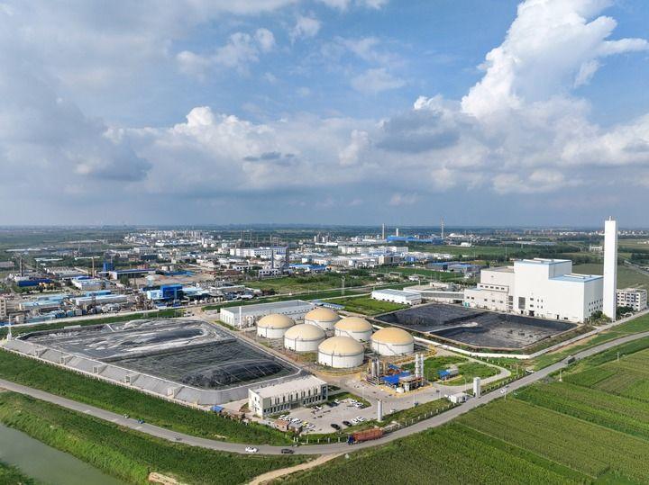 这是标发生态（巨野）有限公司有机废弃物生产厂区。（受访者供图）